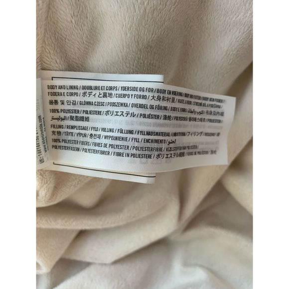 Abercrombie & Fitch Maroon Puffer Vest - Picture 10 of 13